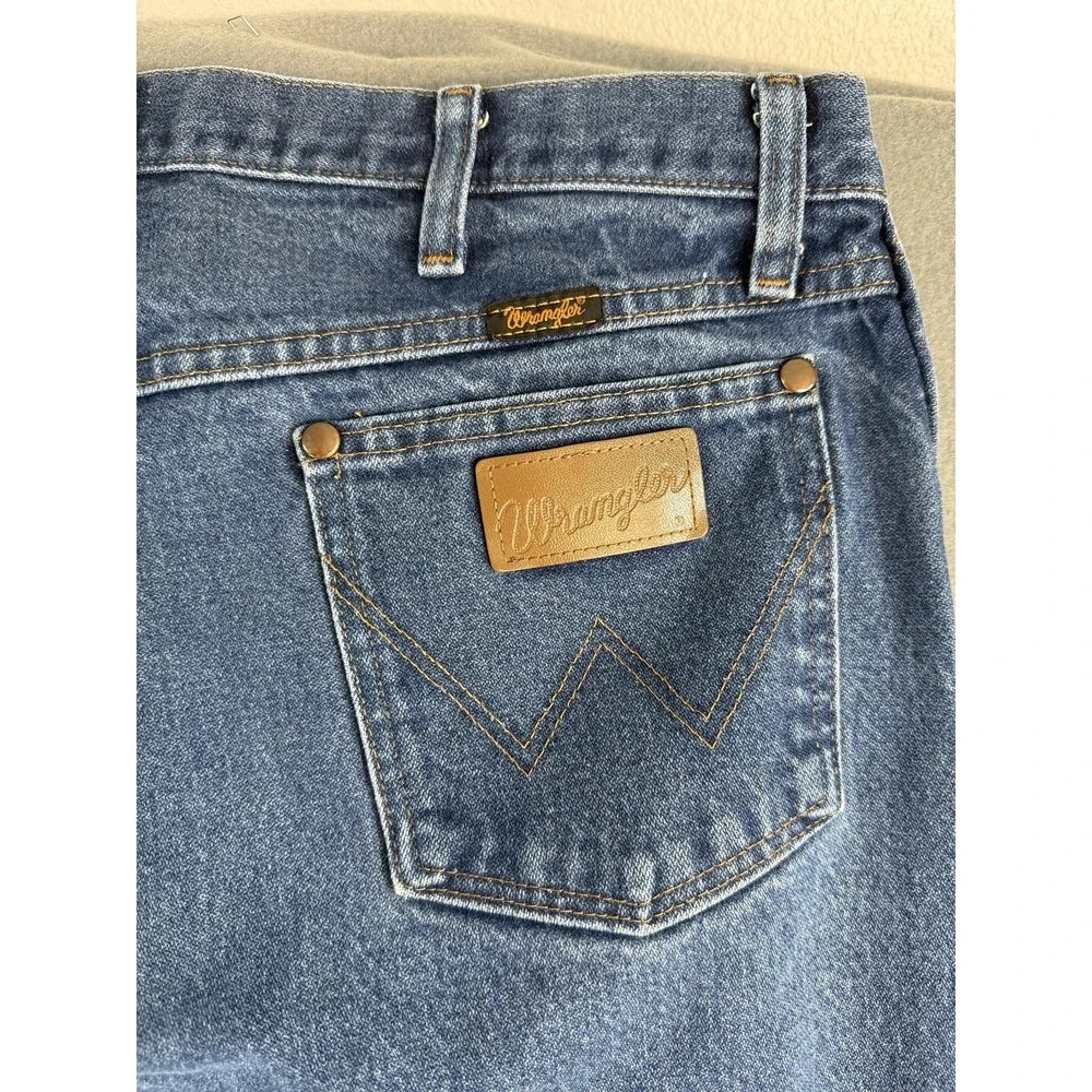 Wrangler Cowboy Cut Jeans Mens 30x36 Med Wash Blue Distressed Denim 13MWZPW